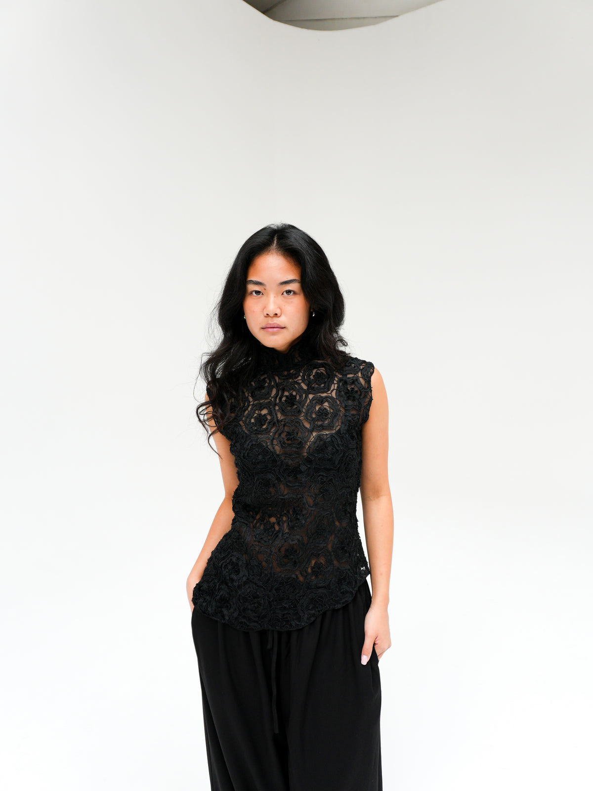 DONATELLA TOP IN BLACK BY OPÉRA SPORT