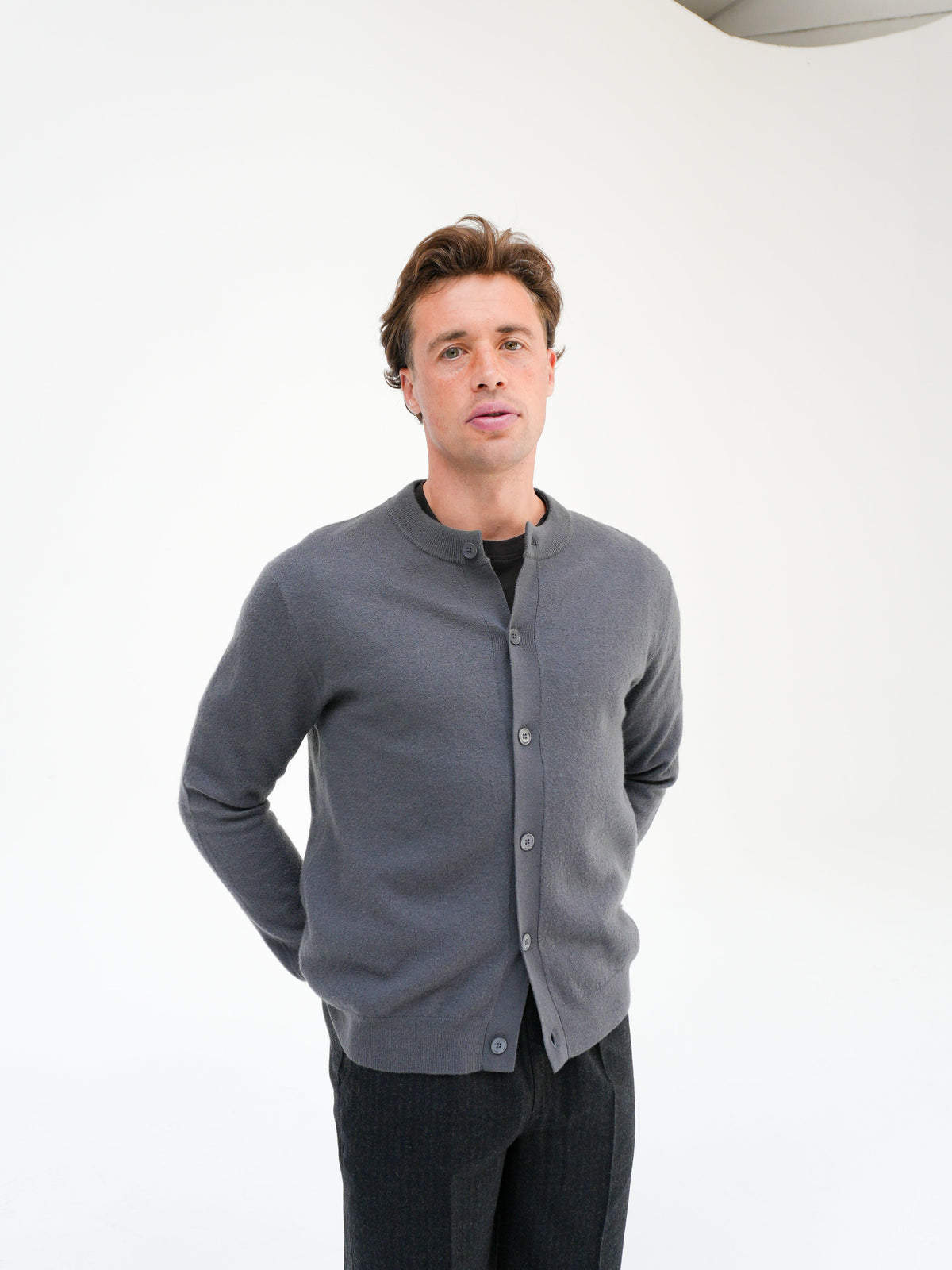 JASPER CREW CARDIGAN IN CHARCOAL MIST BY NN07