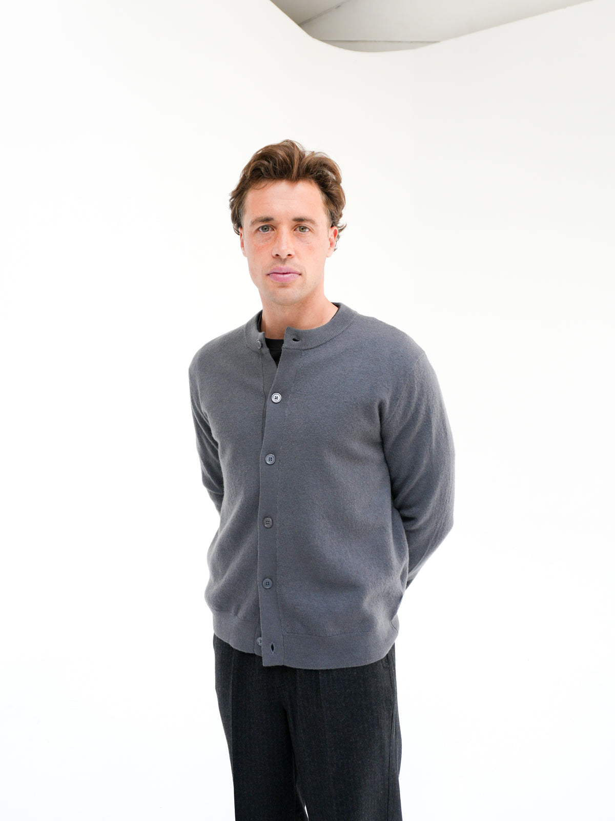JASPER CREW CARDIGAN IN CHARCOAL MIST BY NN07