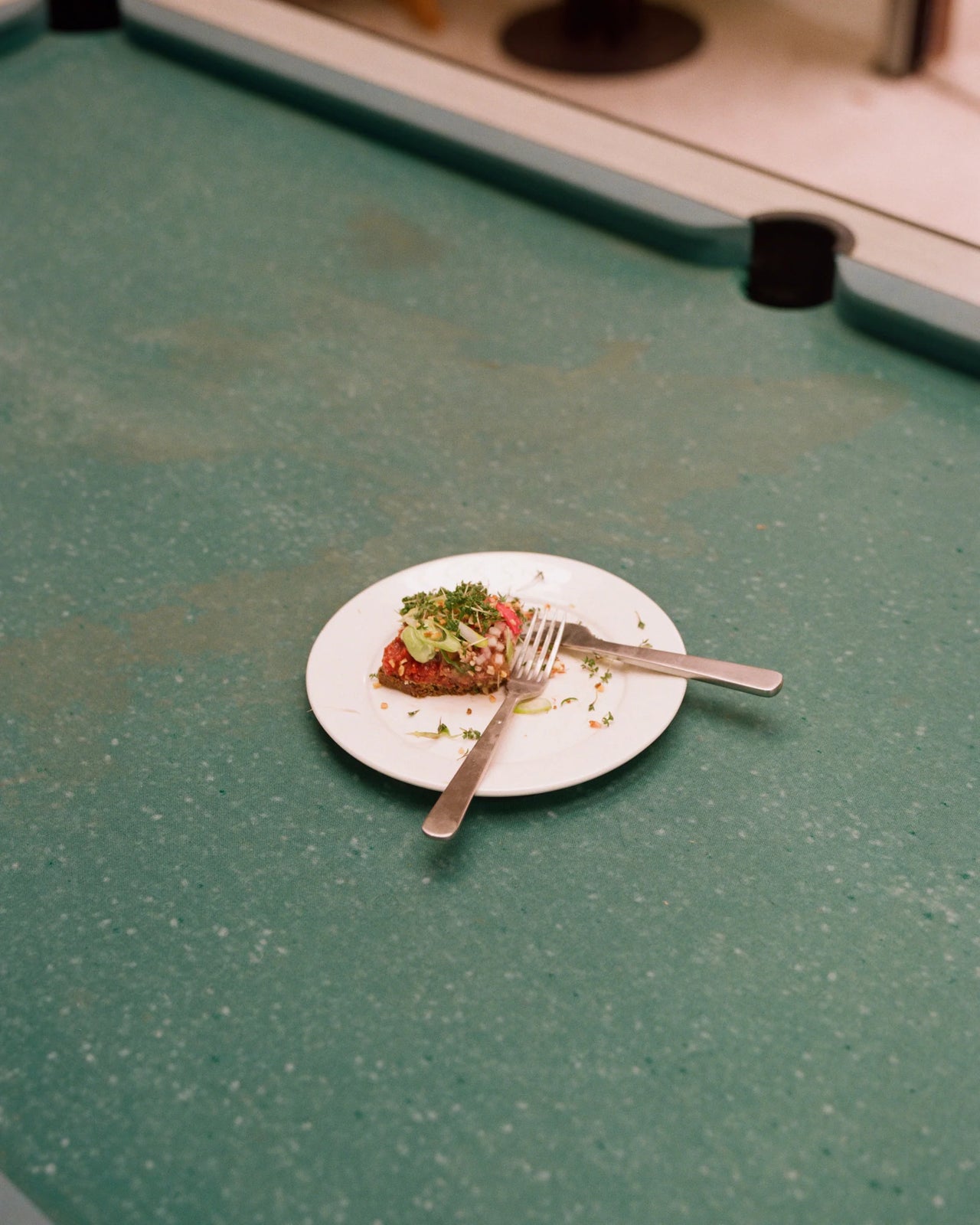 MÉTIER LUNCH PLATE SET OF TWO BY SERVICE PROJECTS