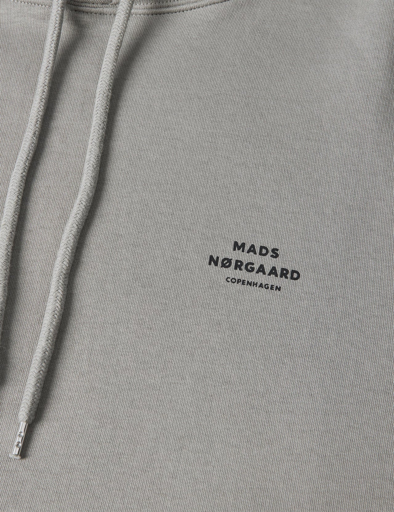 STANDARD HOODIE BY MADS NØRGAARD