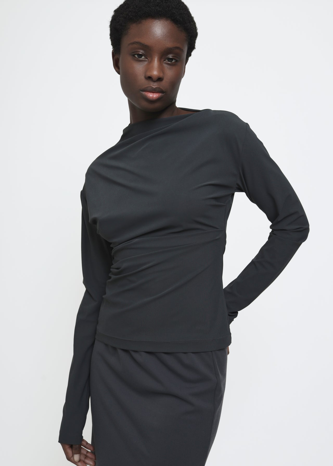Asymmetric Longsleeve in Charcoal by Reyèm