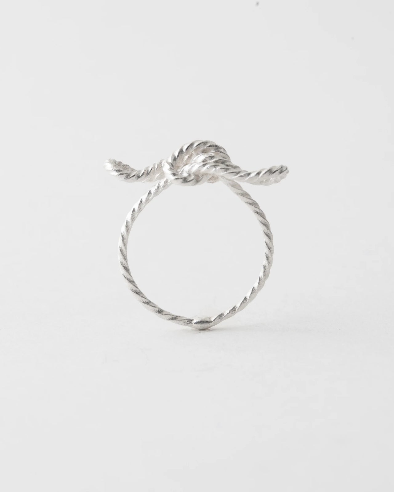 ROPE BOW RING BY ORFÈVRE