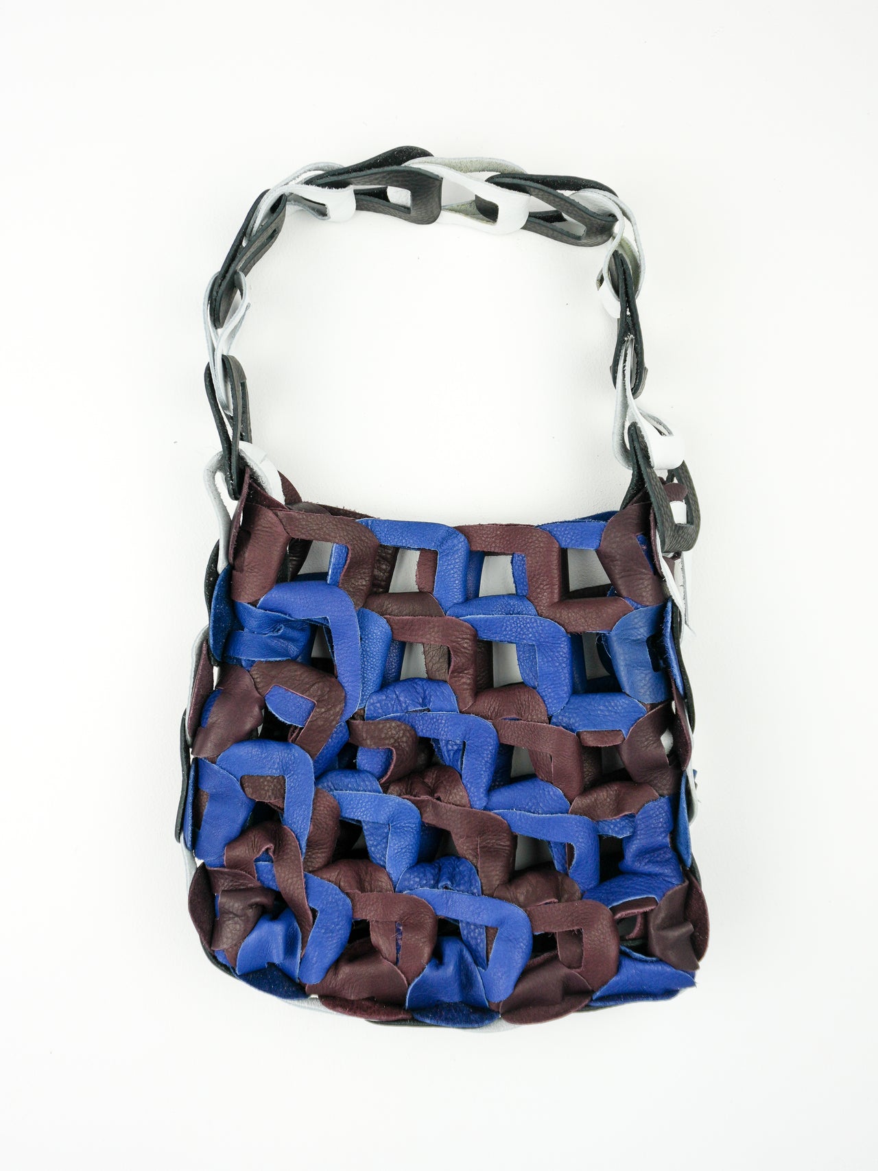 LINK TOTE IN CATALOGE BY SC103