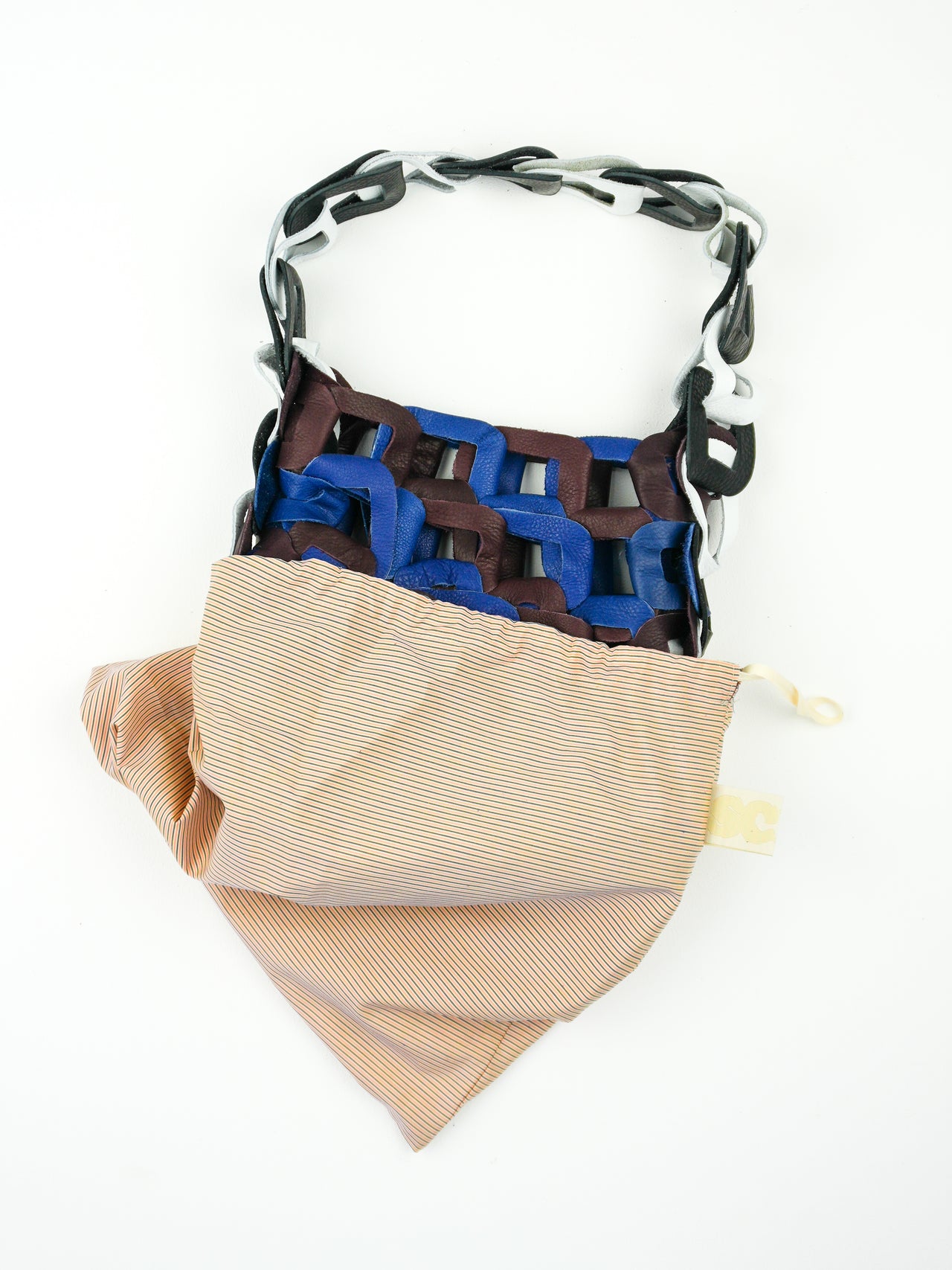 LINK TOTE IN CATALOGE BY SC103