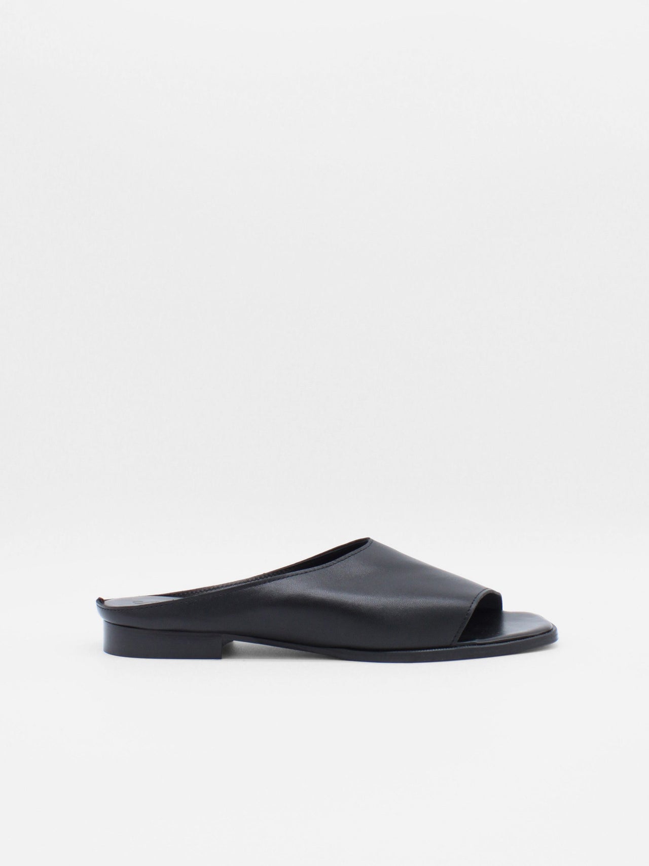 OJIH SANDAL BY ABOUT ARIANNE