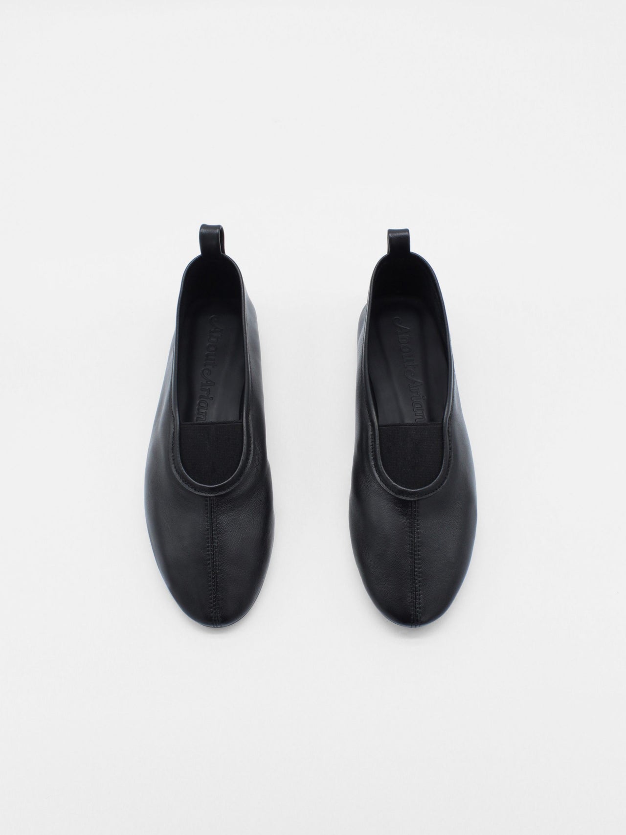 PIERO IN BLACK BY ABOUT ARIANNE