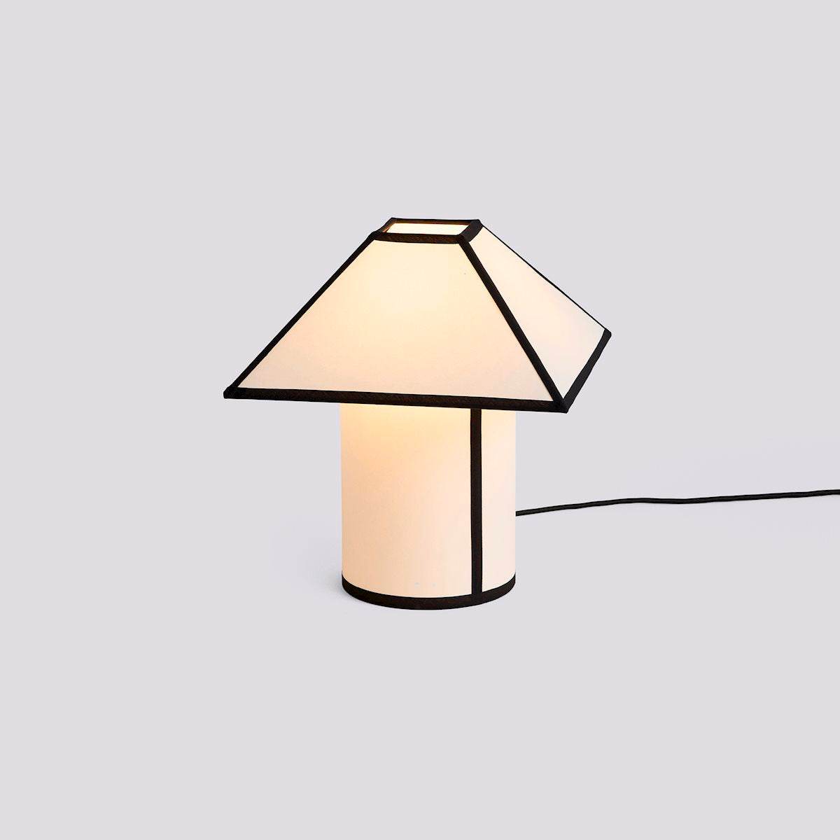 AVA PYRAMID TABLE LAMP 290 BY HAY