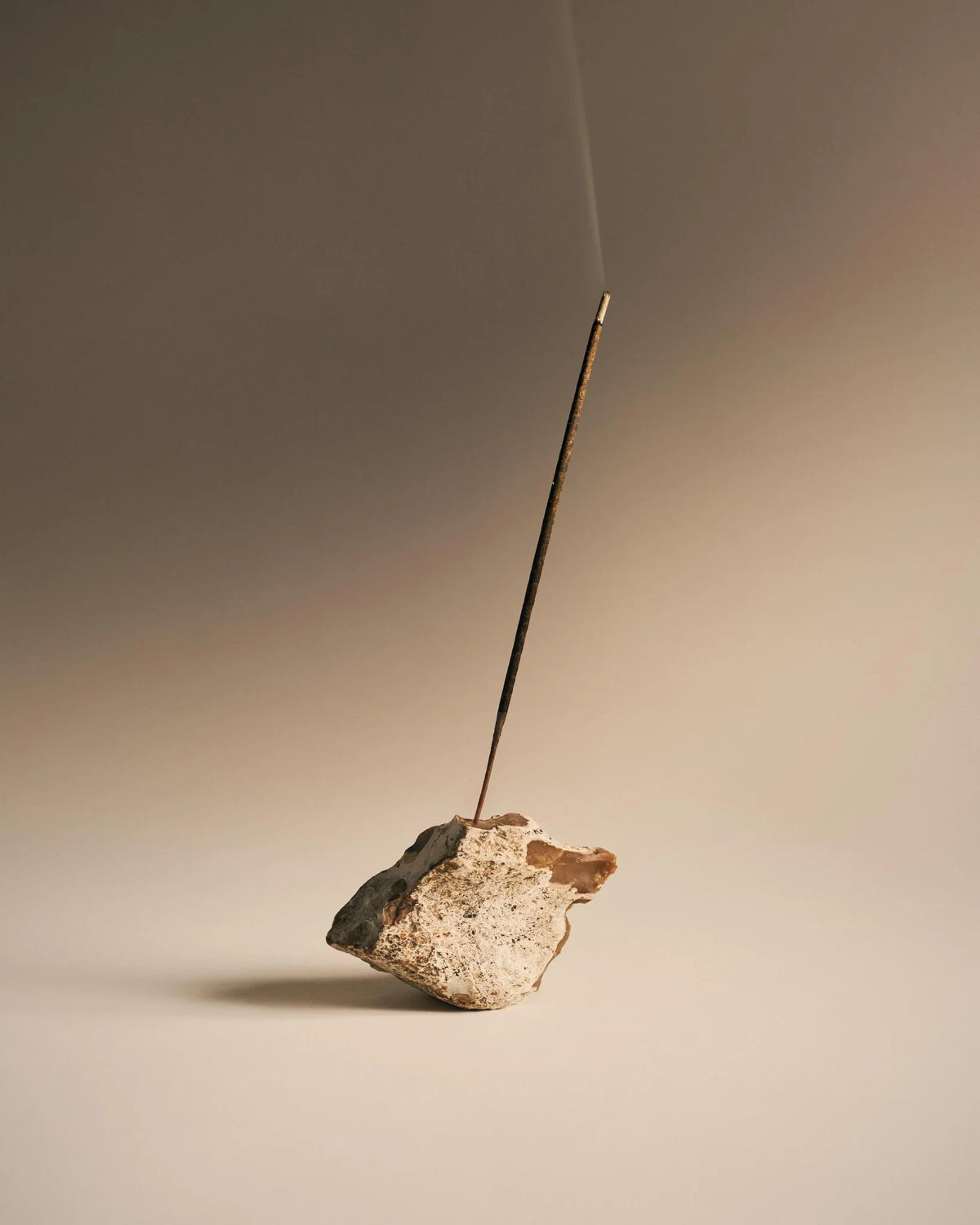 INCENSE IN APPLE TREE BY UNIFROM